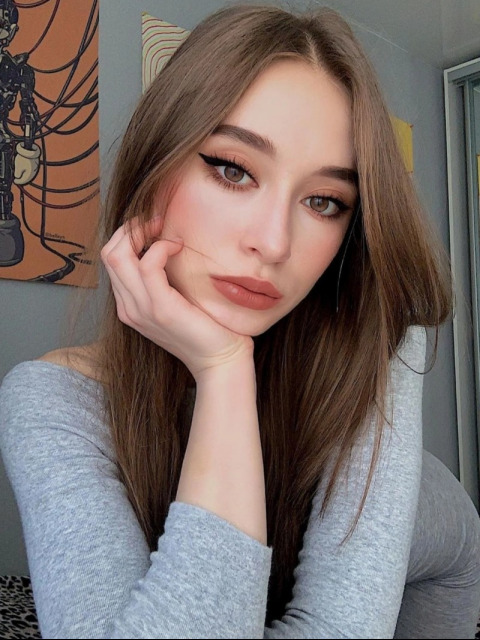 Проститука Питера Лариса